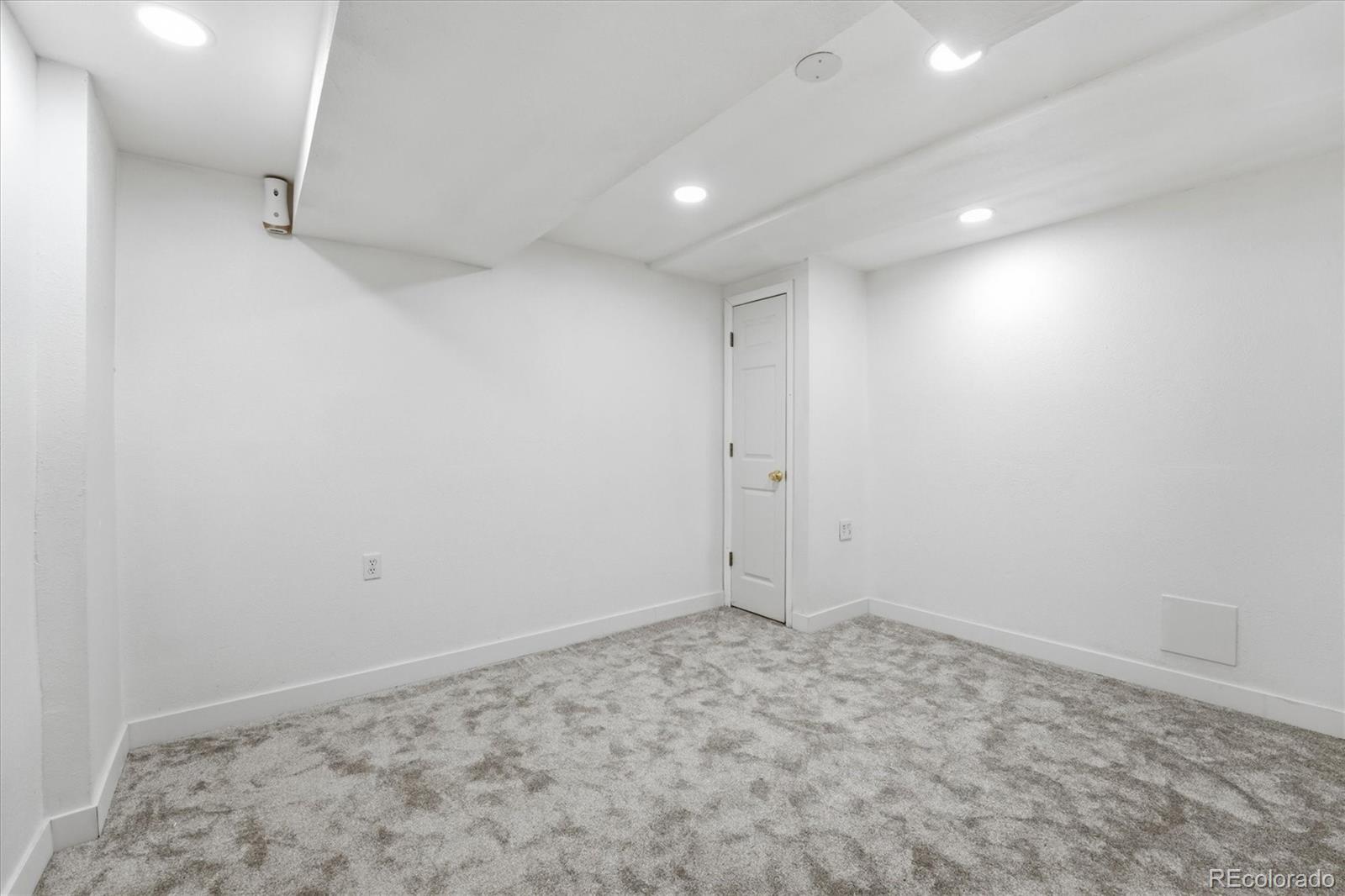 MLS Image #26 for 2701 e nichols circle ,centennial, Colorado