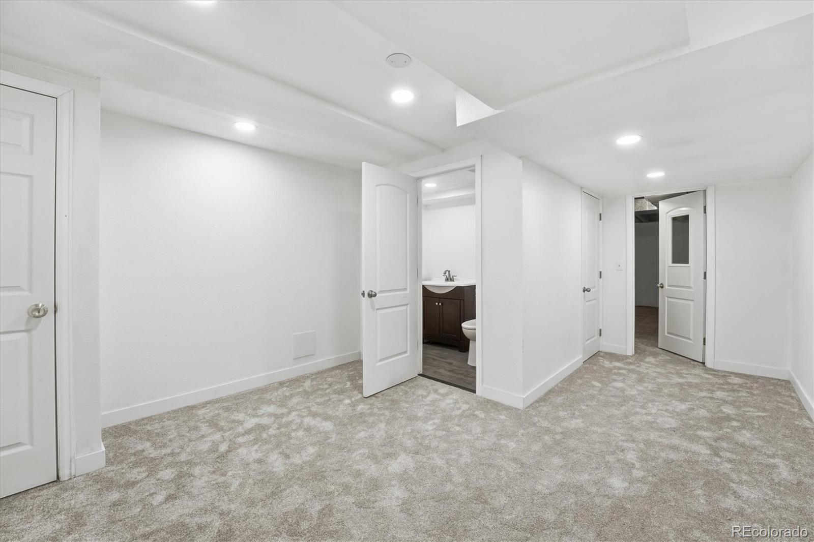 MLS Image #27 for 2701 e nichols circle ,centennial, Colorado