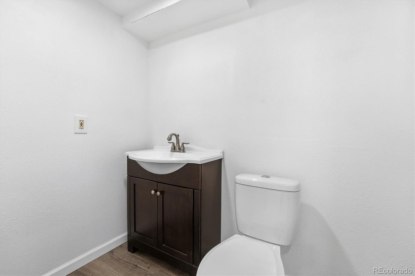 MLS Image #28 for 2701 e nichols circle ,centennial, Colorado
