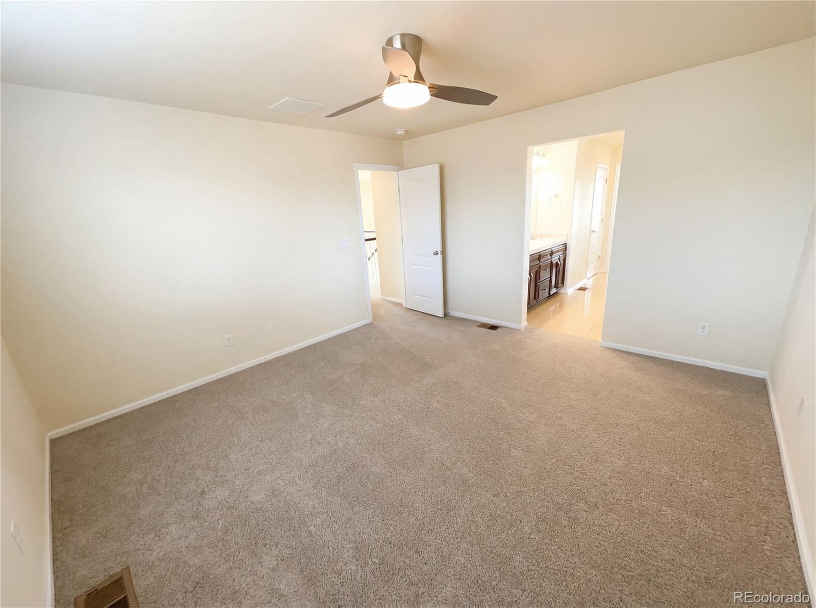 MLS Image #3 for 6334 n ensenada court,aurora, Colorado