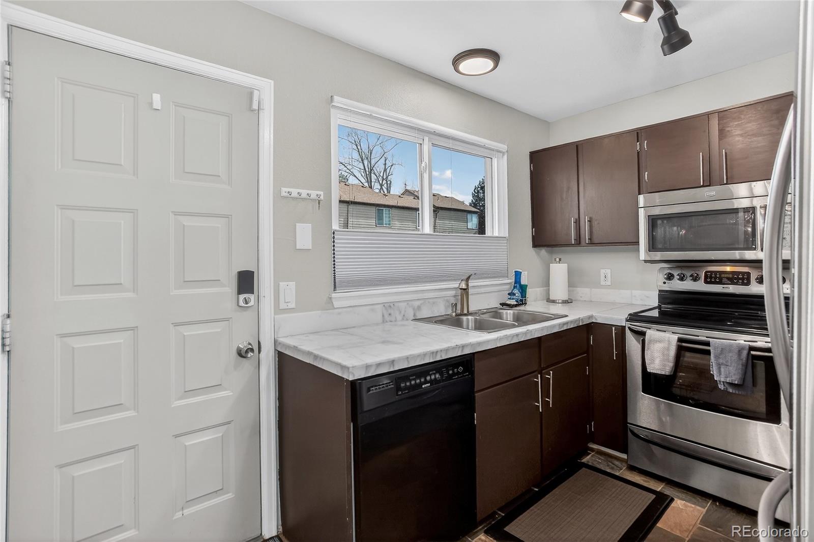 MLS Image #22 for 889  summer drive,highlands ranch, Colorado
