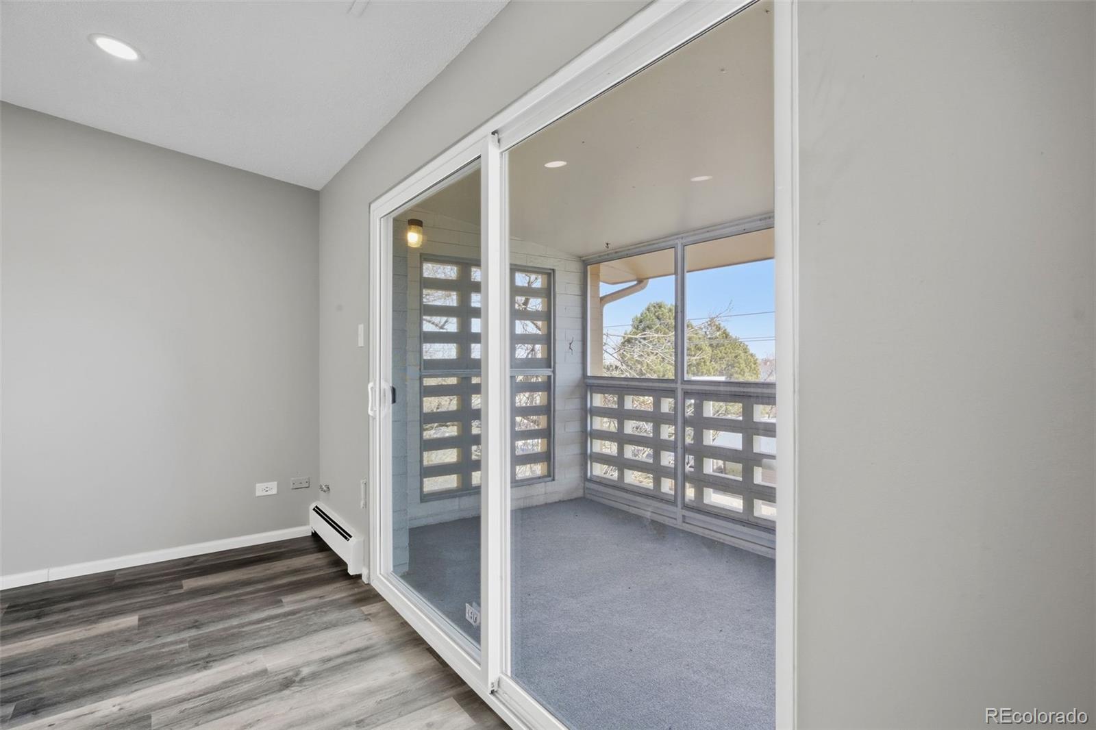 MLS Image #15 for 495 s dayton street,denver, Colorado
