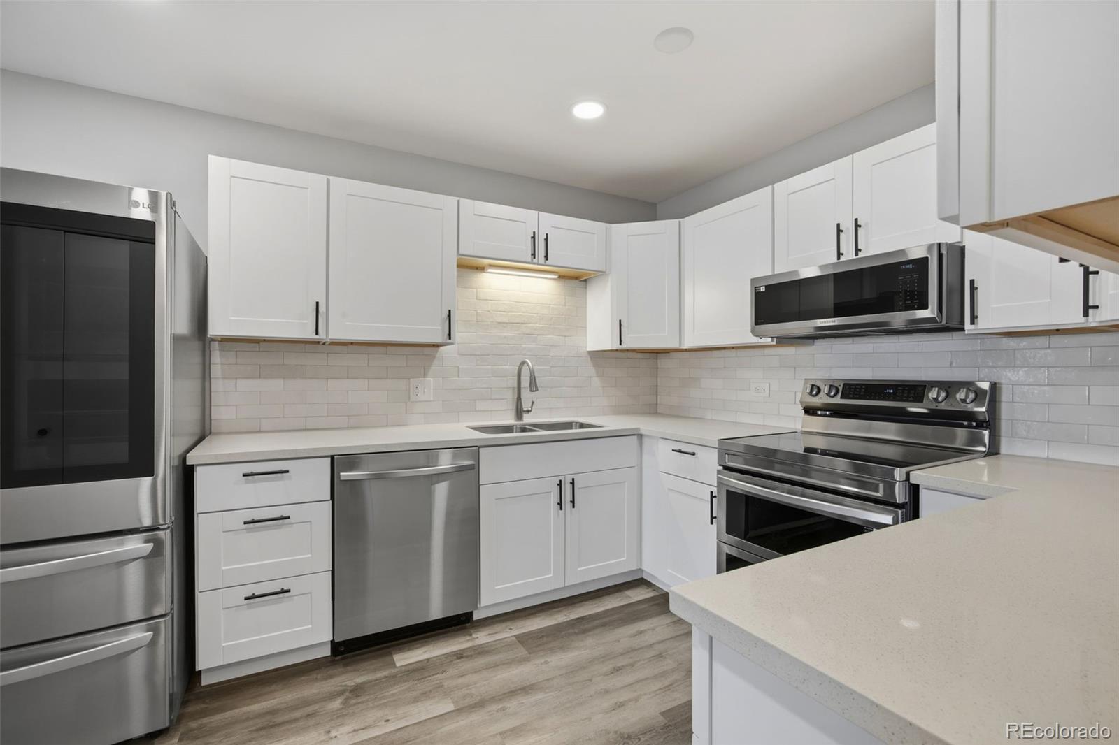MLS Image #5 for 495 s dayton street,denver, Colorado