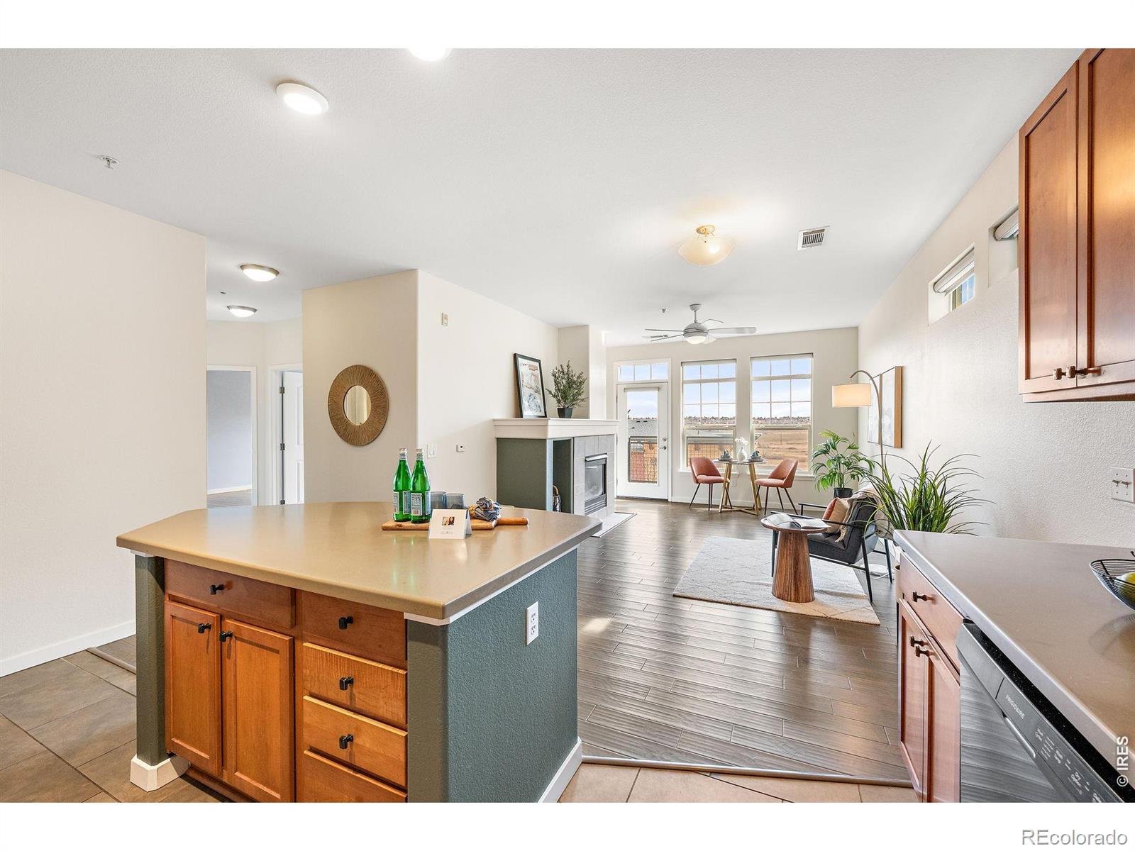 MLS Image #2 for 13456  via varra  315,broomfield, Colorado