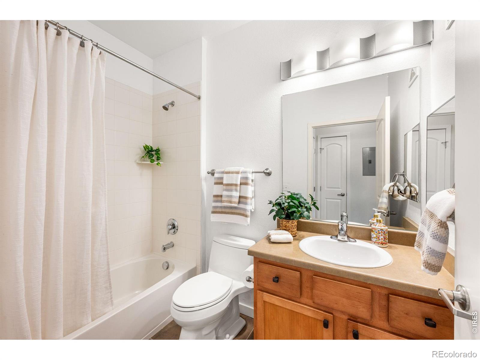 MLS Image #21 for 13456  via varra  315,broomfield, Colorado