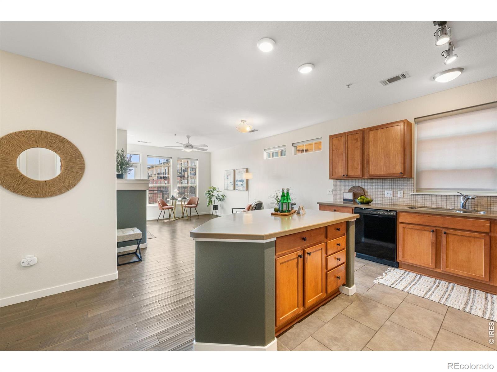MLS Image #4 for 13456  via varra  315,broomfield, Colorado