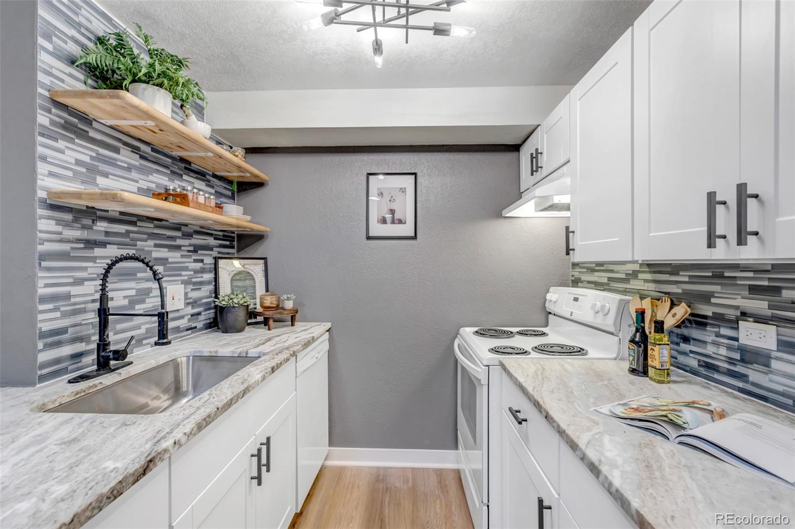 MLS Image #17 for 3047 w 47th avenue 105,denver, Colorado