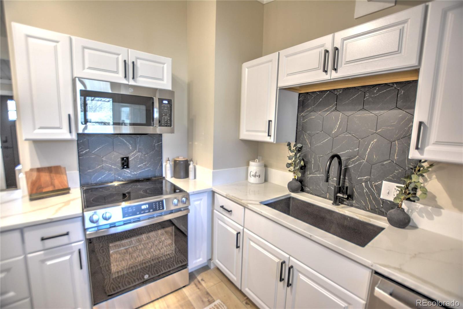 MLS Image #16 for 2708  pennsylvania avenue,colorado springs, Colorado
