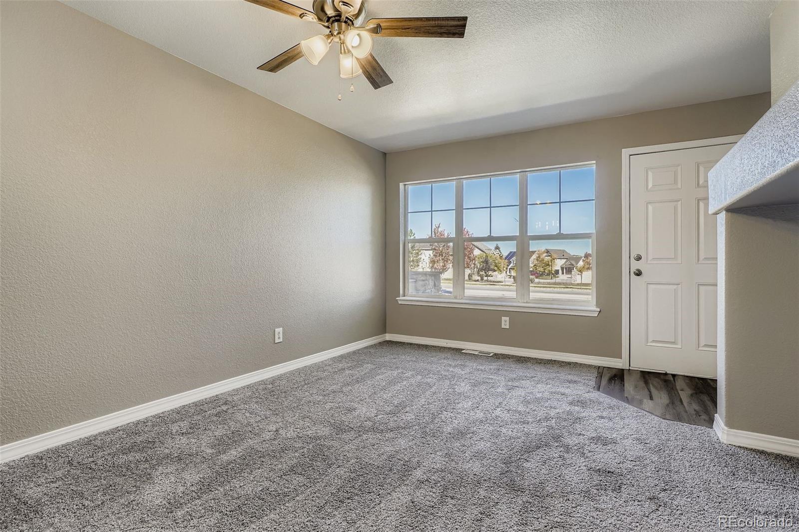 MLS Image #3 for 5722 s addison way,aurora, Colorado