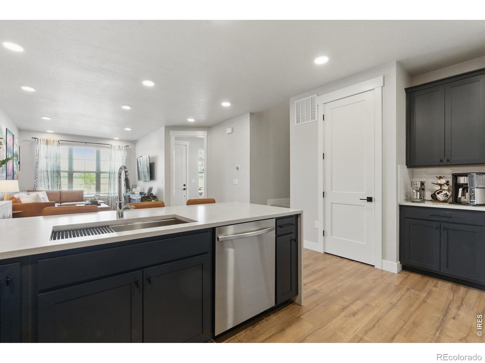 MLS Image #11 for 5076  coolidge avenue,loveland, Colorado