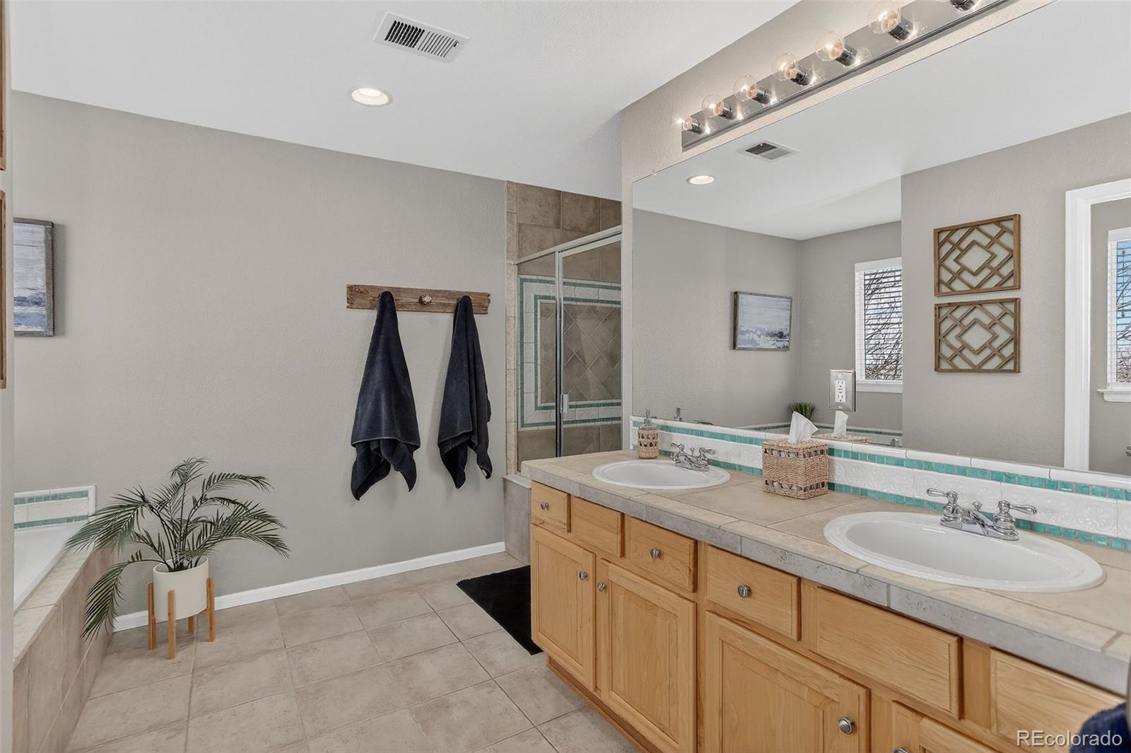MLS Image #22 for 10471  truckee street 1b,commerce city, Colorado