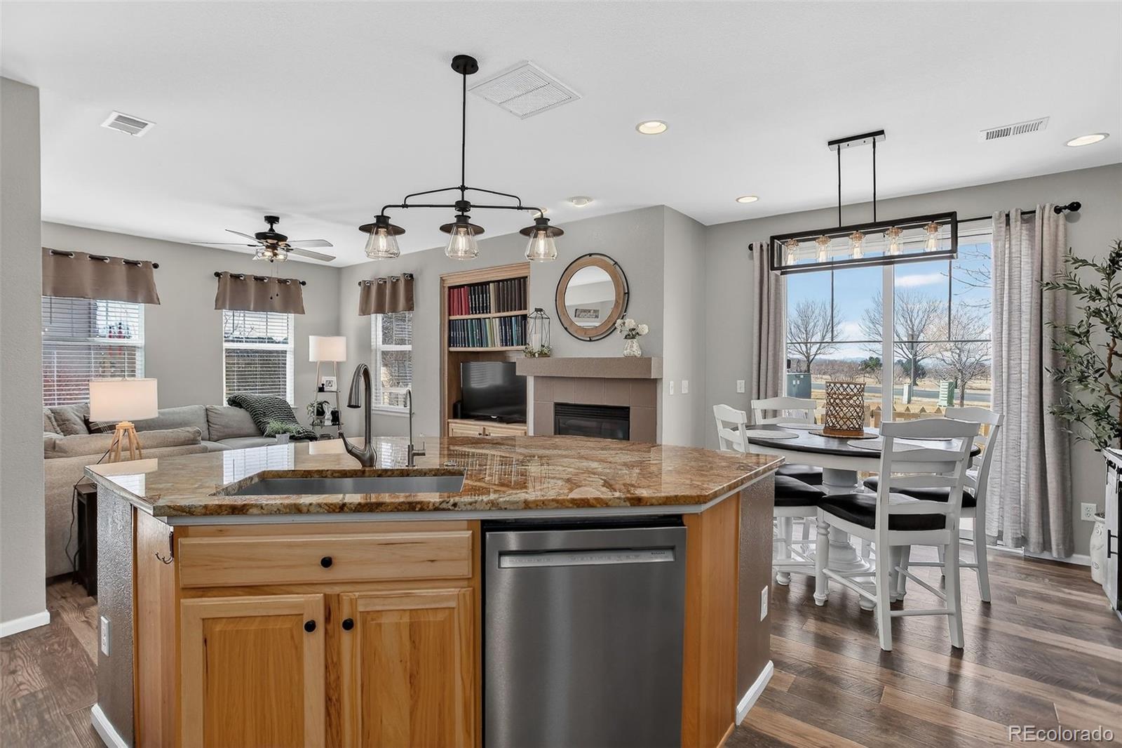 MLS Image #9 for 10471  truckee street 1b,commerce city, Colorado
