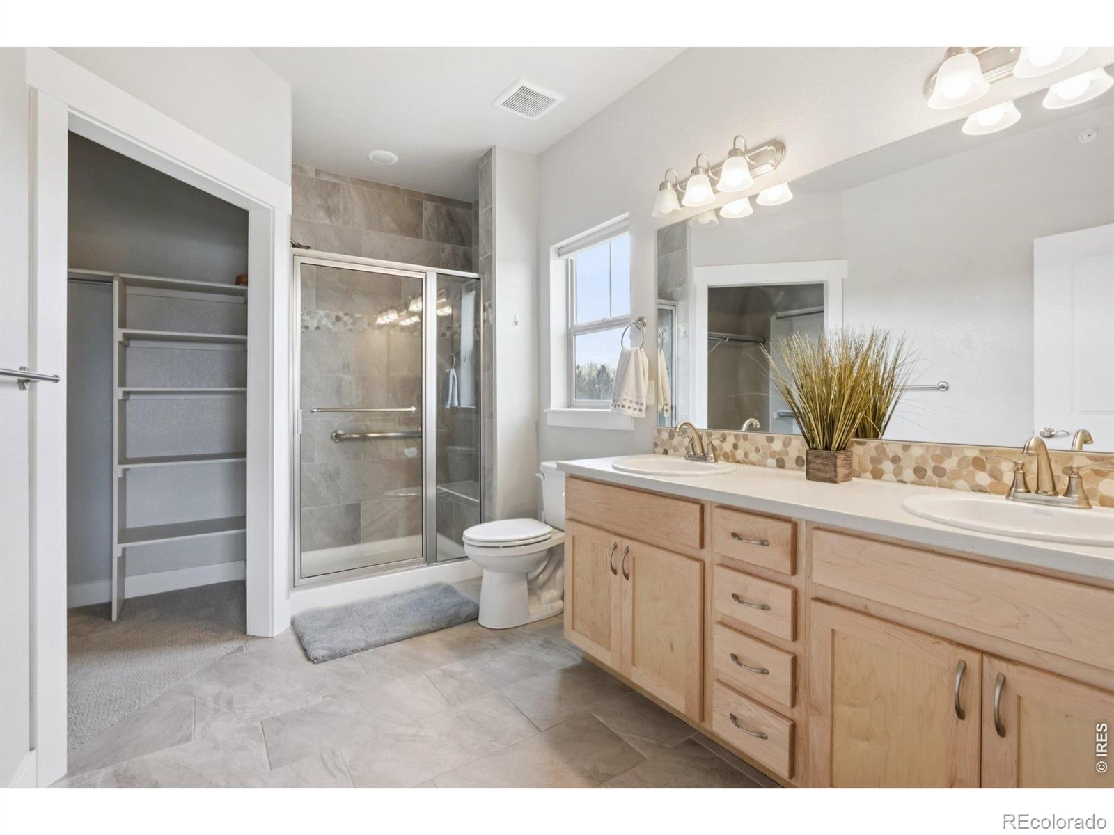 MLS Image #13 for 4612  hahns peak drive,loveland, Colorado