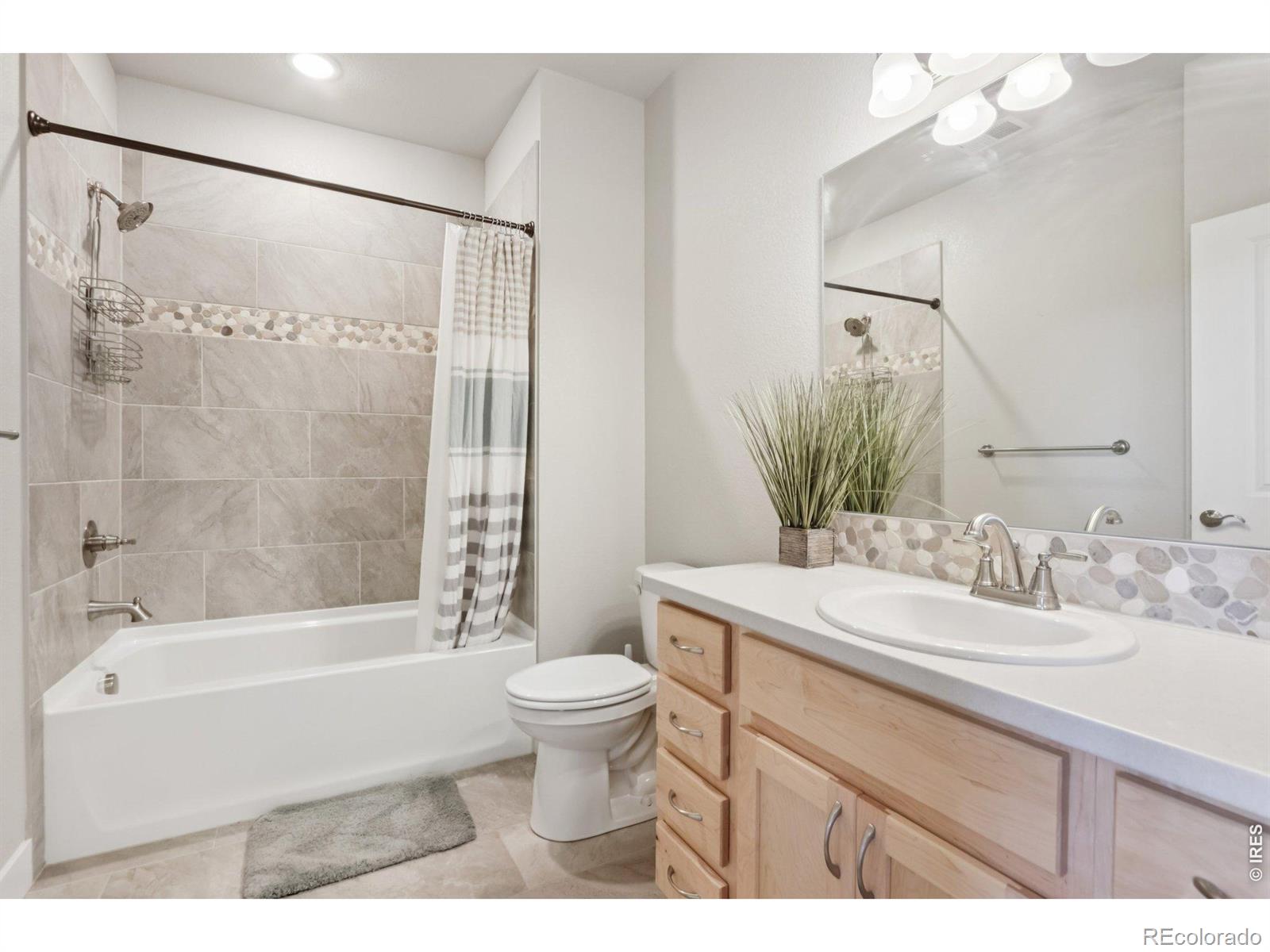 MLS Image #16 for 4612  hahns peak drive,loveland, Colorado