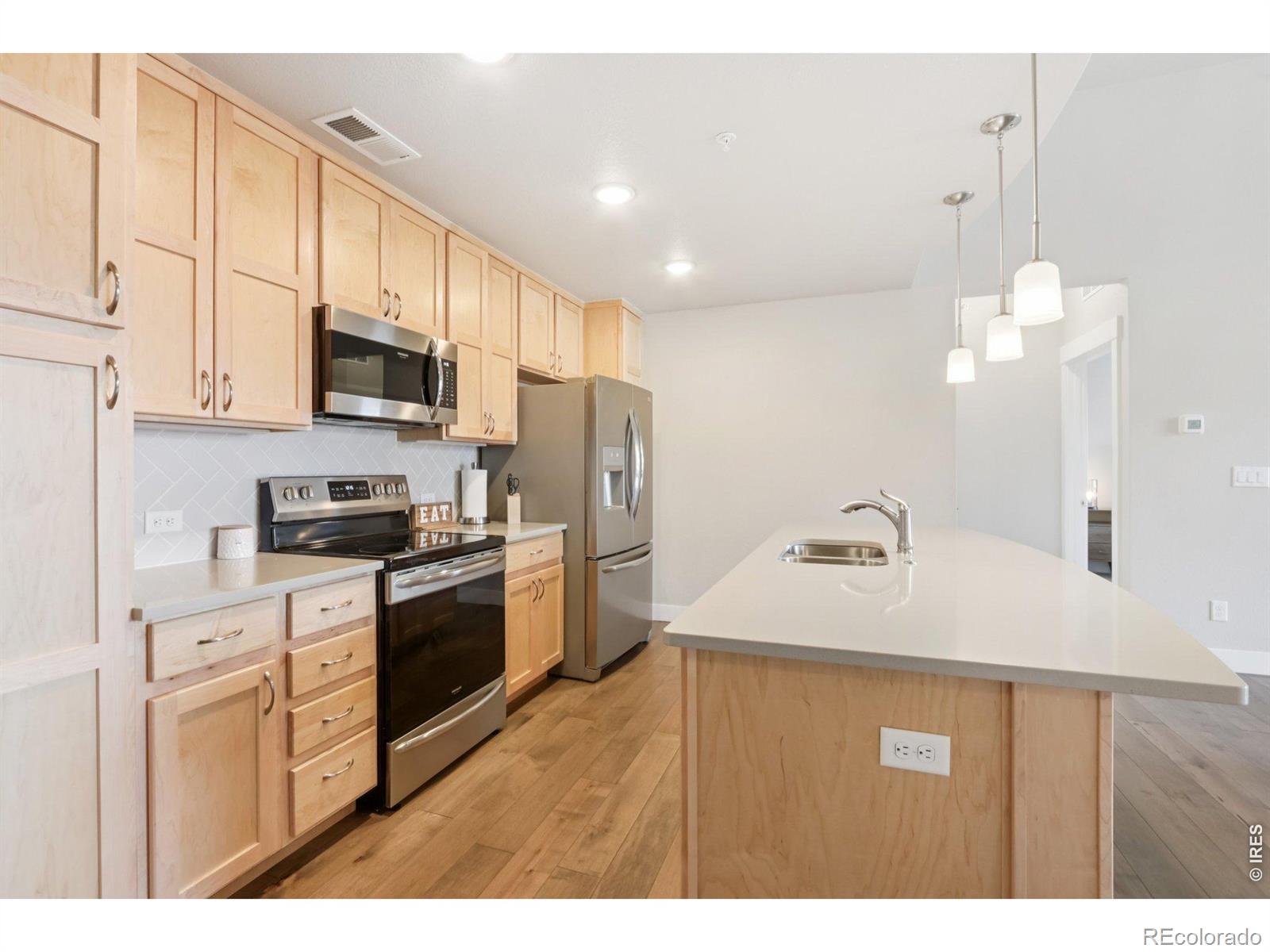 MLS Image #3 for 4612  hahns peak drive,loveland, Colorado