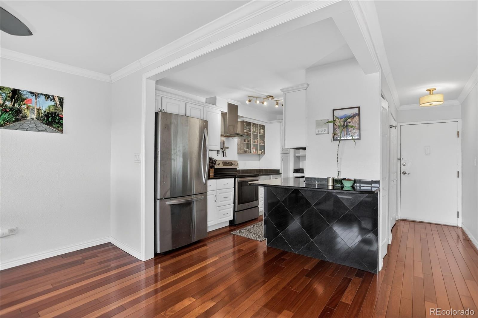 MLS Image #7 for 1313  steele street,denver, Colorado
