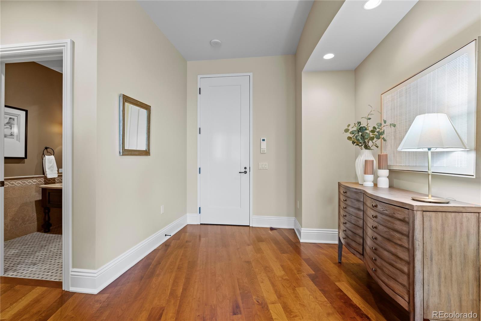 MLS Image #29 for 100  detroit street 508,denver, Colorado