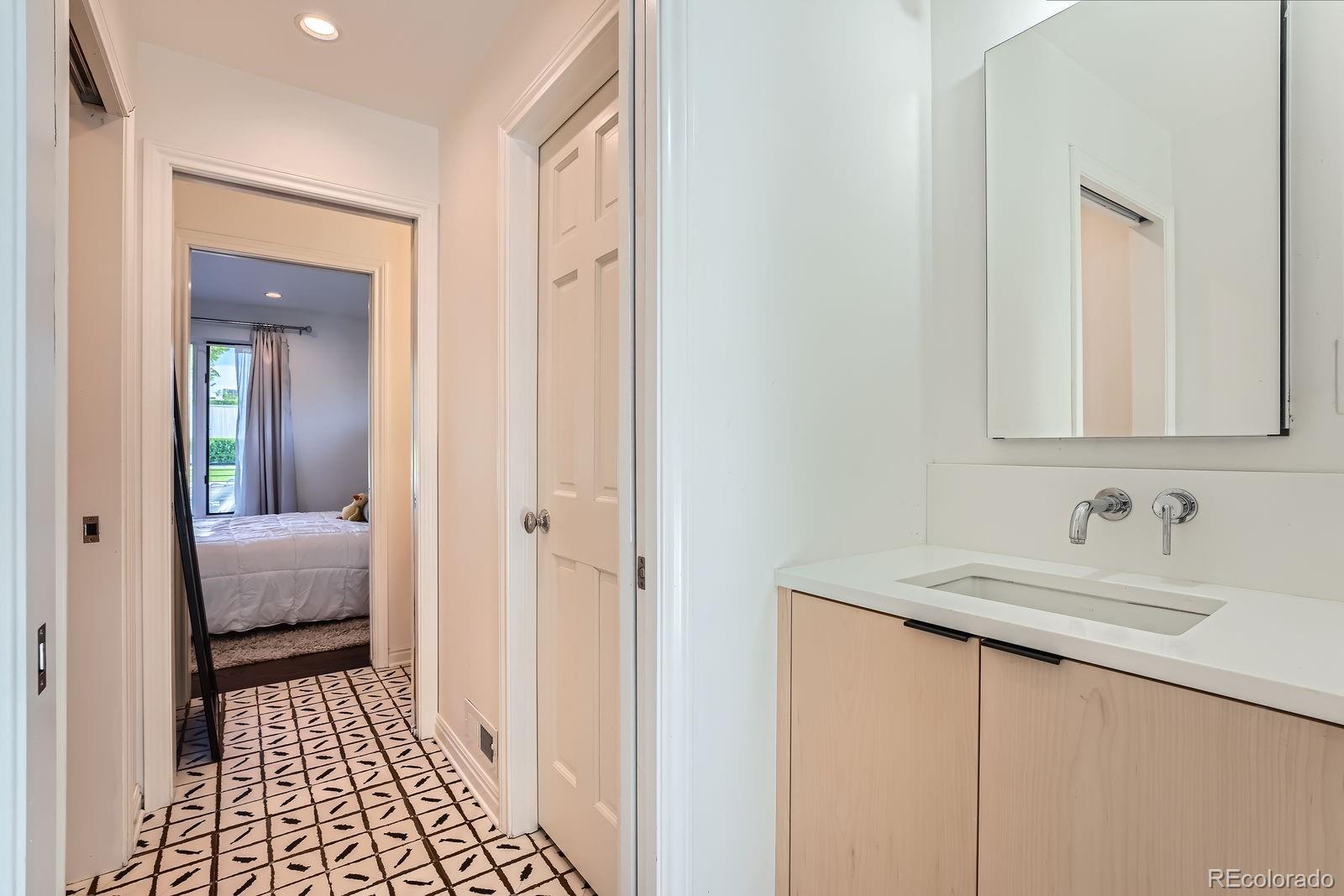 MLS Image #22 for 3695 e dartmouth avenue,denver, Colorado