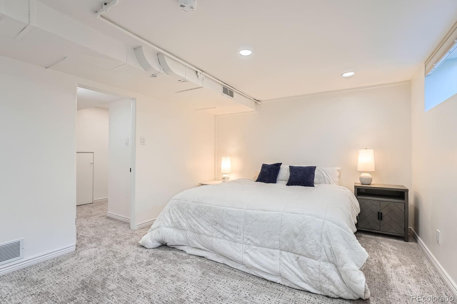 MLS Image #27 for 3695 e dartmouth avenue,denver, Colorado