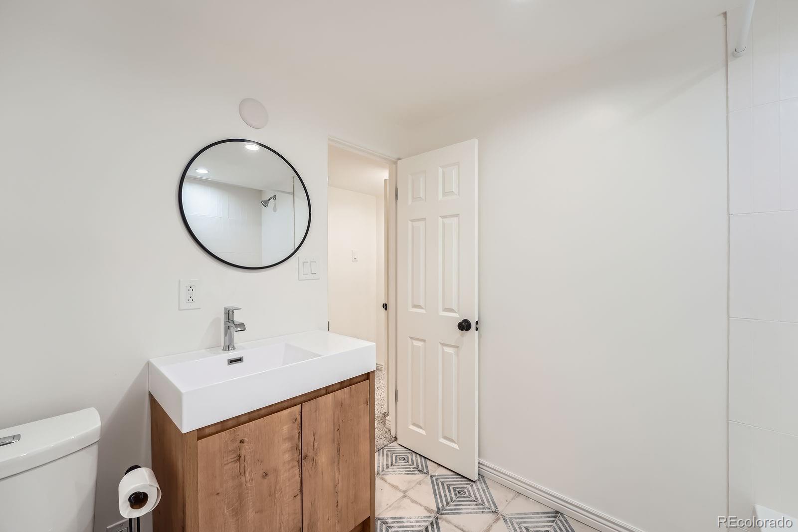 MLS Image #28 for 3695 e dartmouth avenue,denver, Colorado