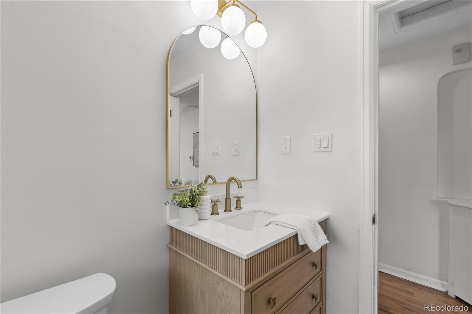 MLS Image #23 for 1261 s jackson street,denver, Colorado
