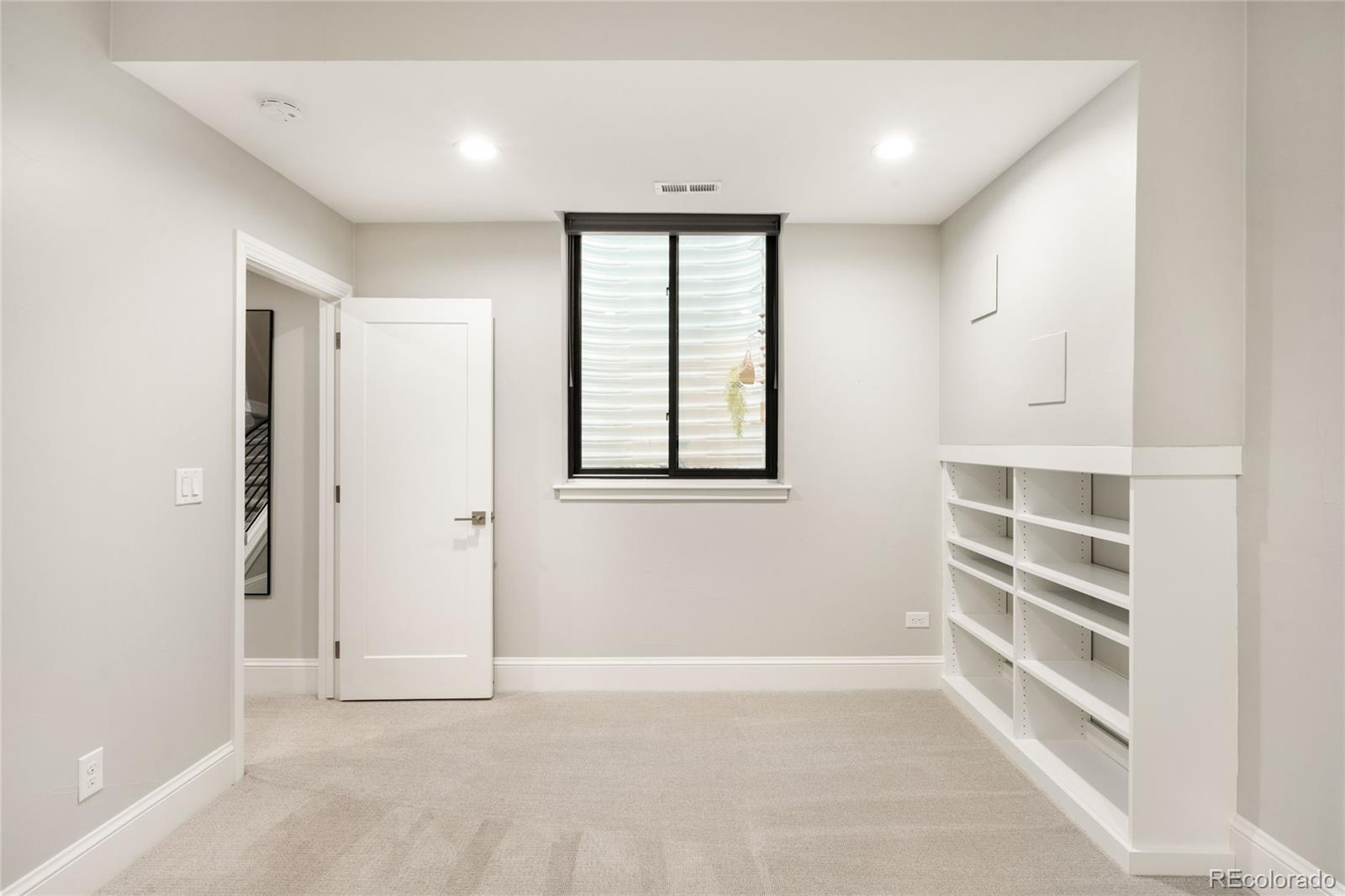 MLS Image #36 for 3221  zuni street,denver, Colorado
