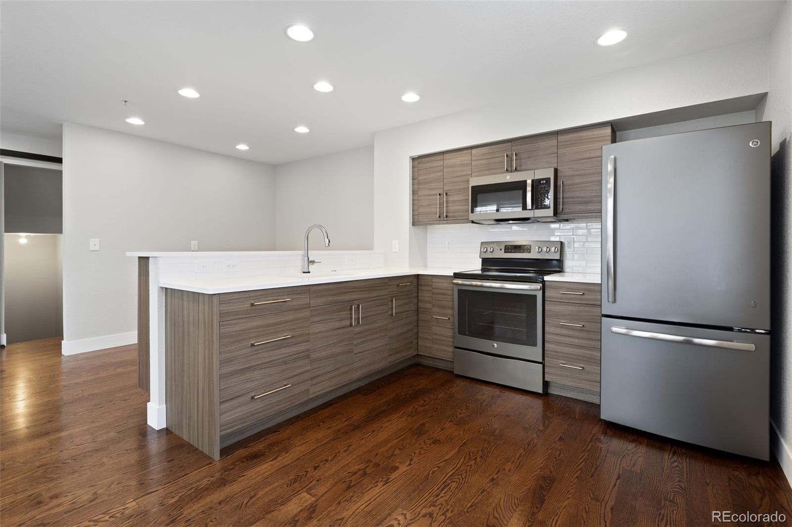 MLS Image #11 for 14300  waterside lane,broomfield, Colorado