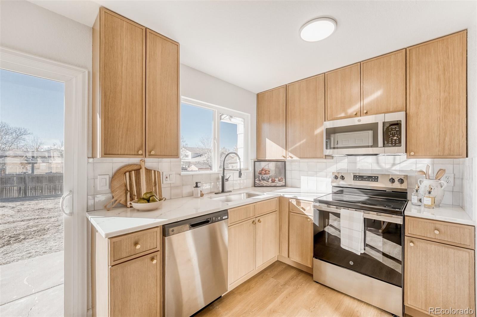 MLS Image #11 for 1529 s nucla street,aurora, Colorado