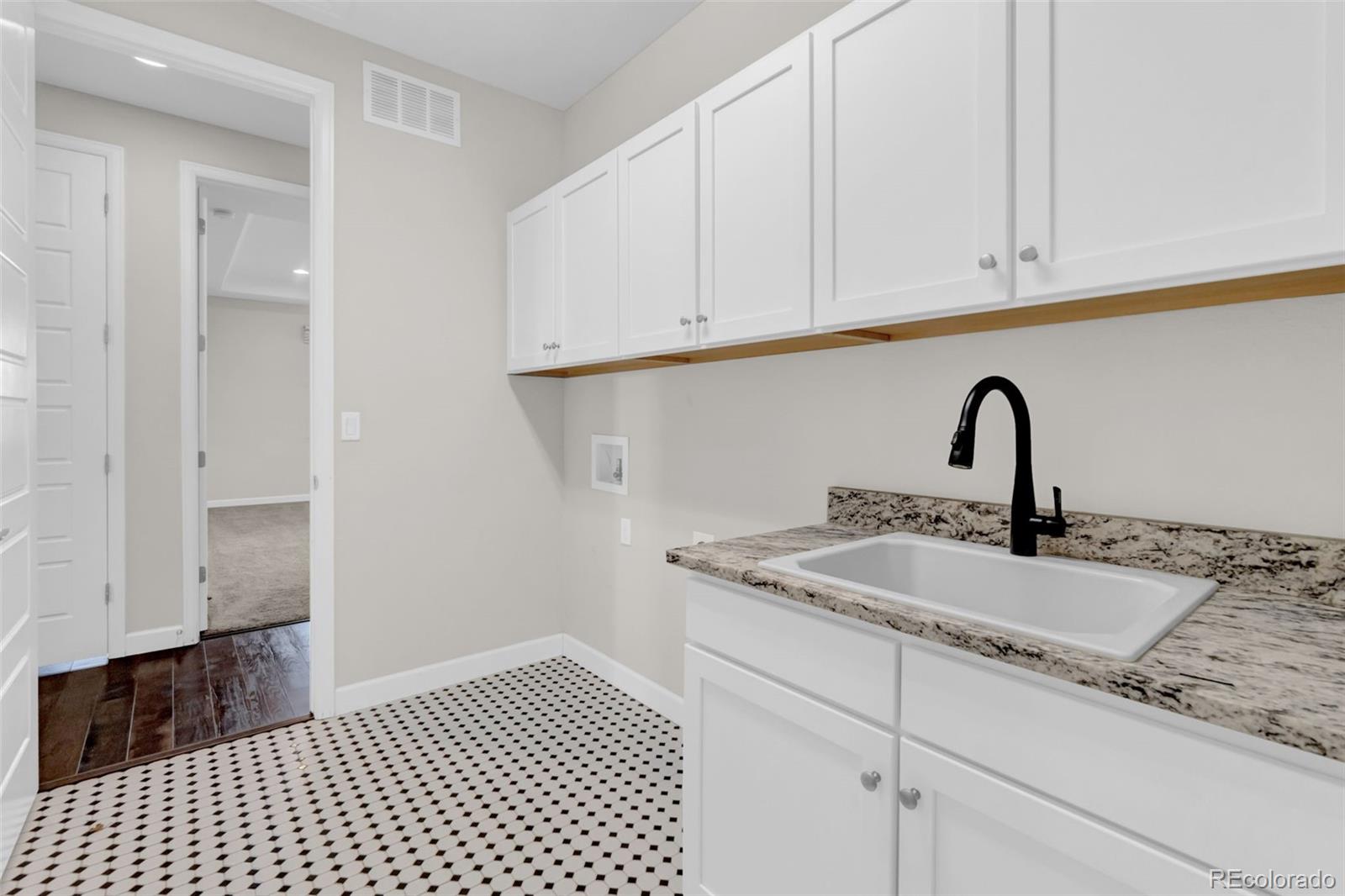 MLS Image #7 for 4541 s valdai way,aurora, Colorado