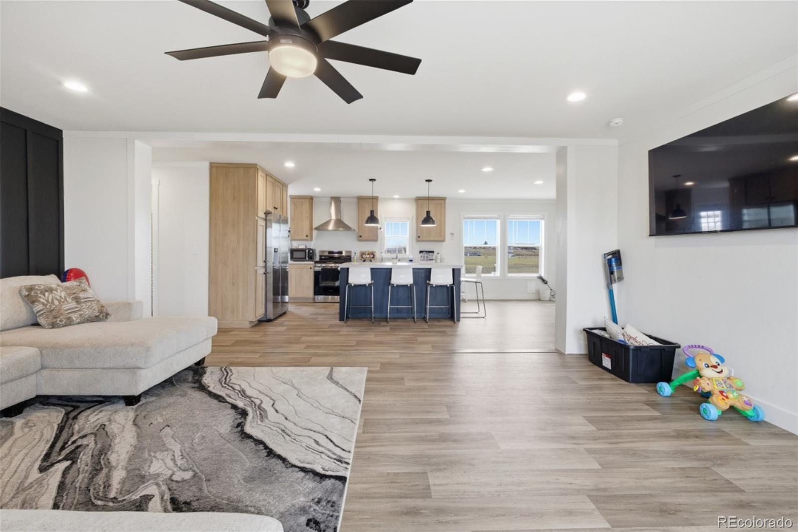 MLS Image #4 for 8  brown drive,wiggins, Colorado