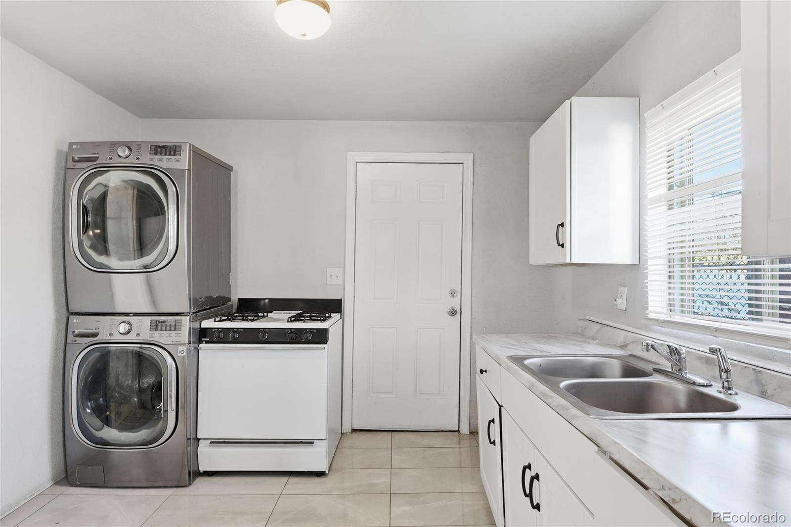MLS Image #7 for 165  hooker street,denver, Colorado
