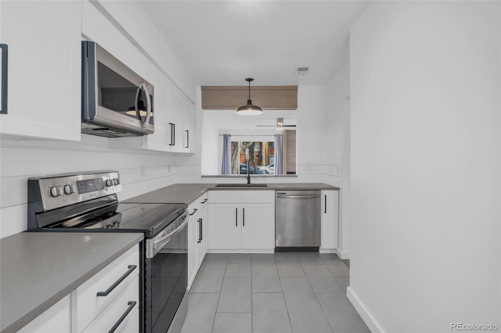 MLS Image #10 for 14352 e arizona avenue,aurora, Colorado