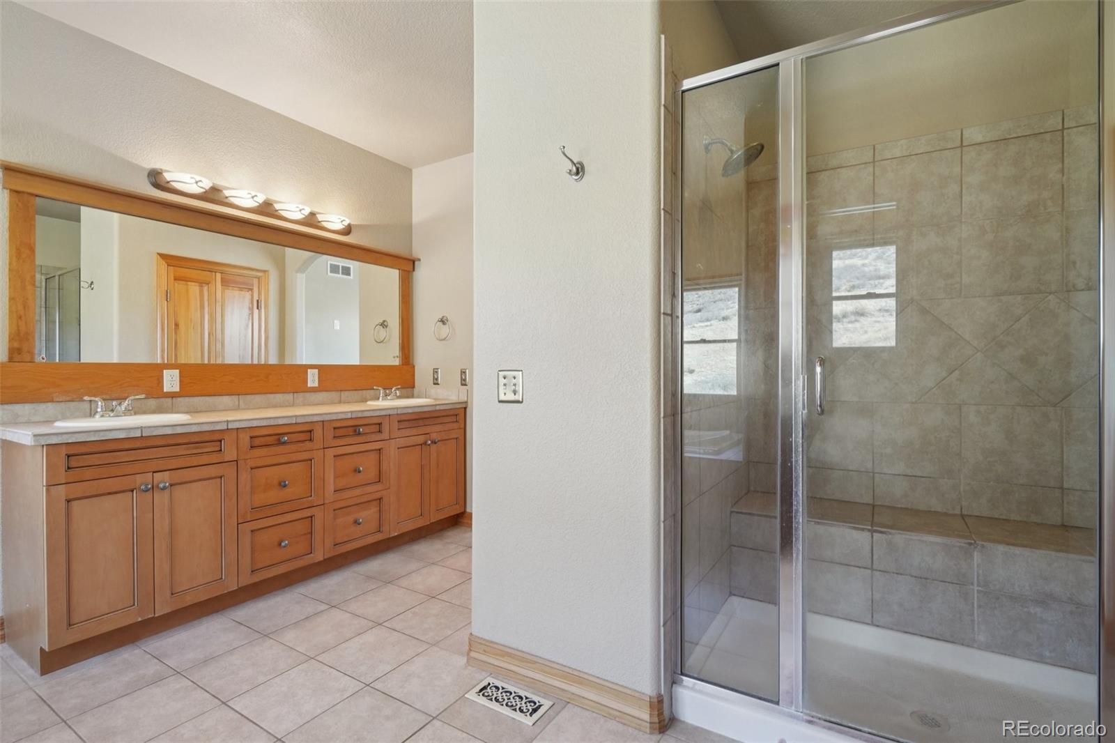 MLS Image #16 for 11234 w yucca ,littleton, Colorado
