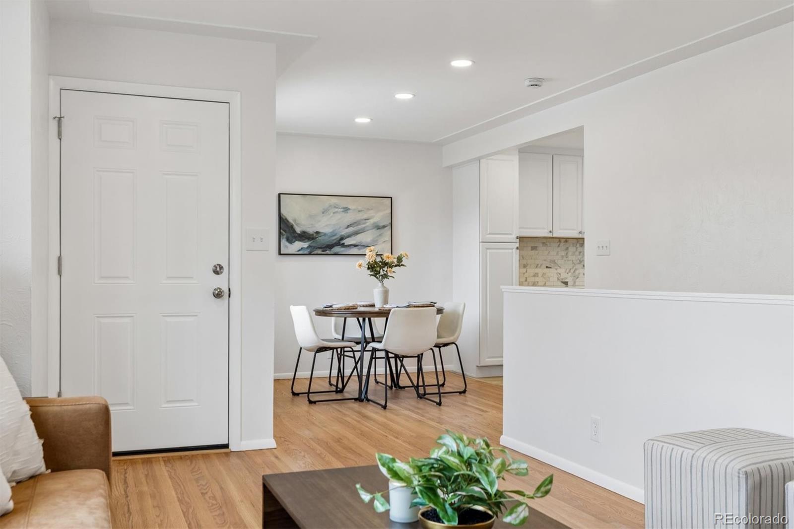 MLS Image #11 for 4880 s cherokee street,englewood, Colorado