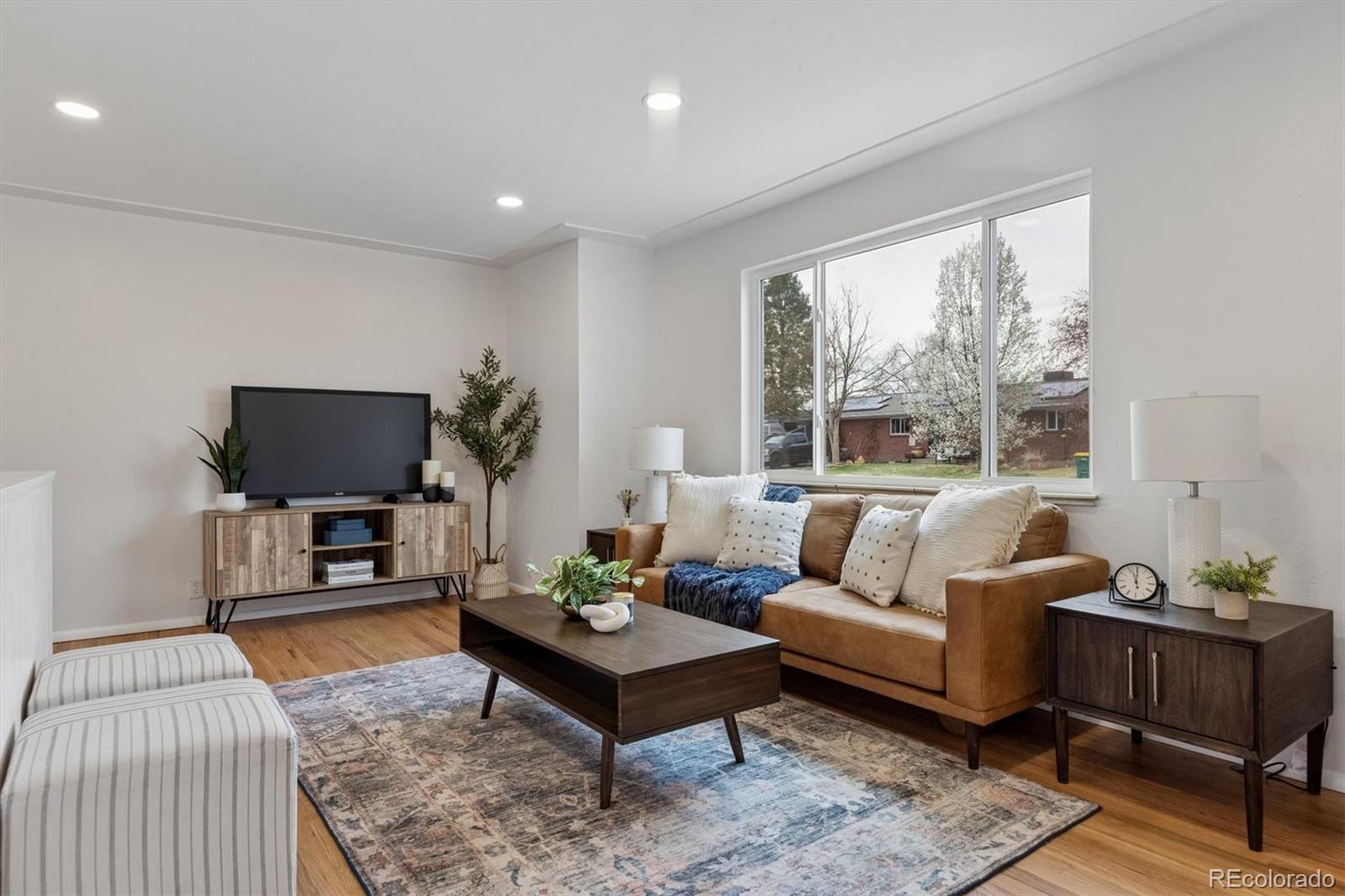 MLS Image #3 for 4880 s cherokee street,englewood, Colorado