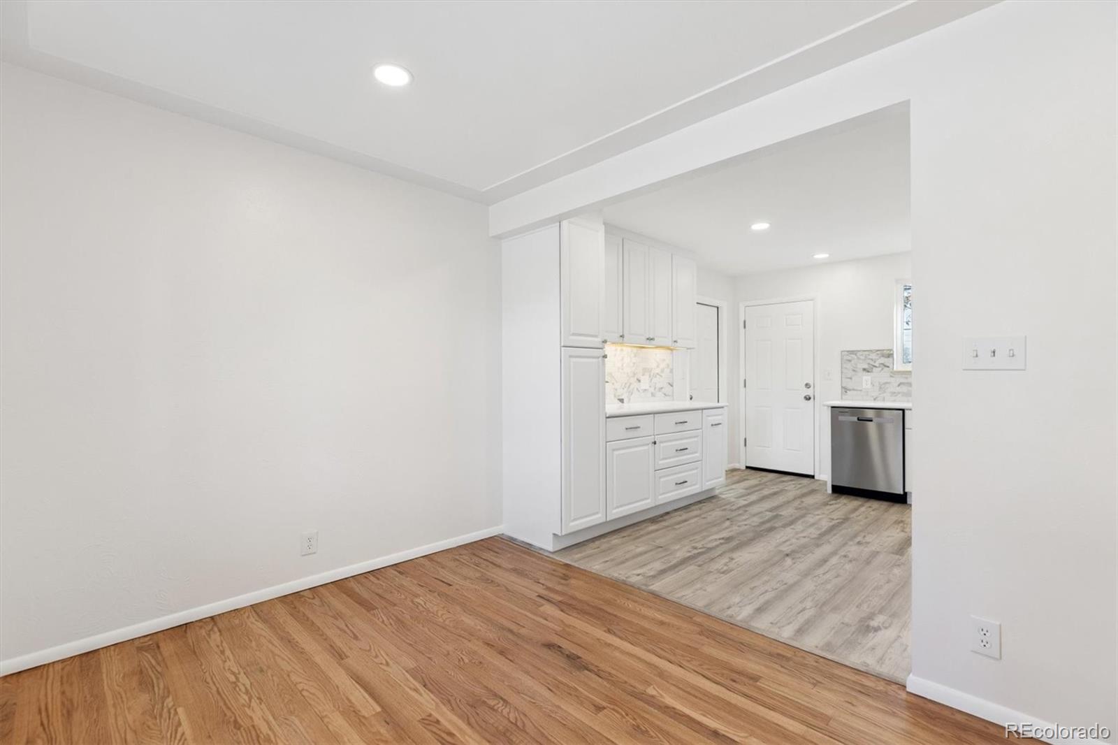 MLS Image #9 for 4880 s cherokee street,englewood, Colorado