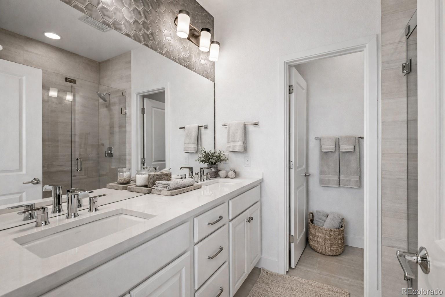 MLS Image #3 for 2676 w 68th avenue,denver, Colorado