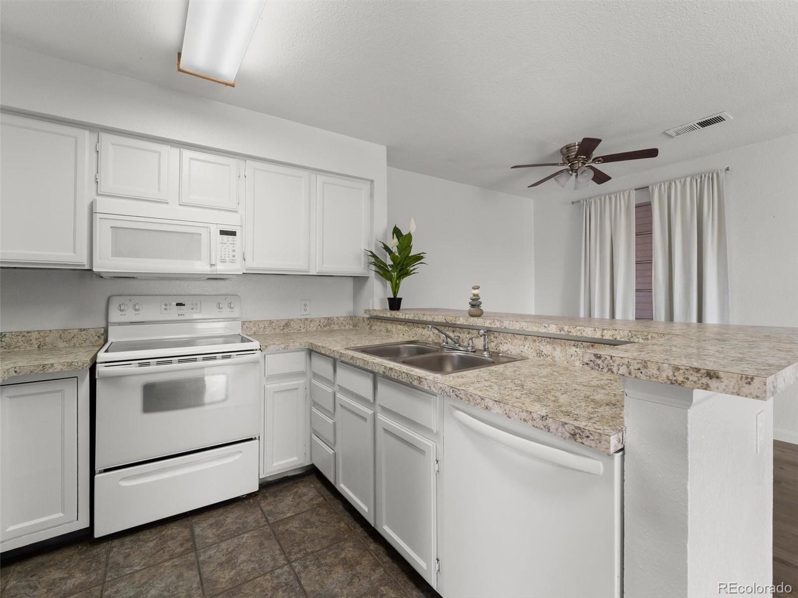 MLS Image #4 for 4460 s pitkin street,aurora, Colorado