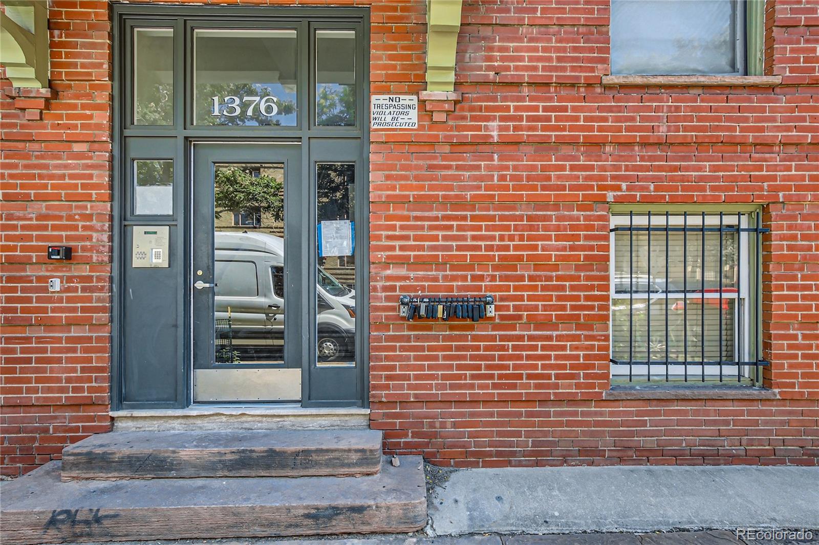 MLS Image #2 for 1376 n pearl street,denver, Colorado