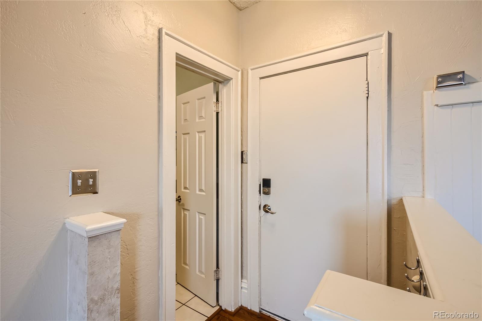 MLS Image #5 for 1376 n pearl street,denver, Colorado