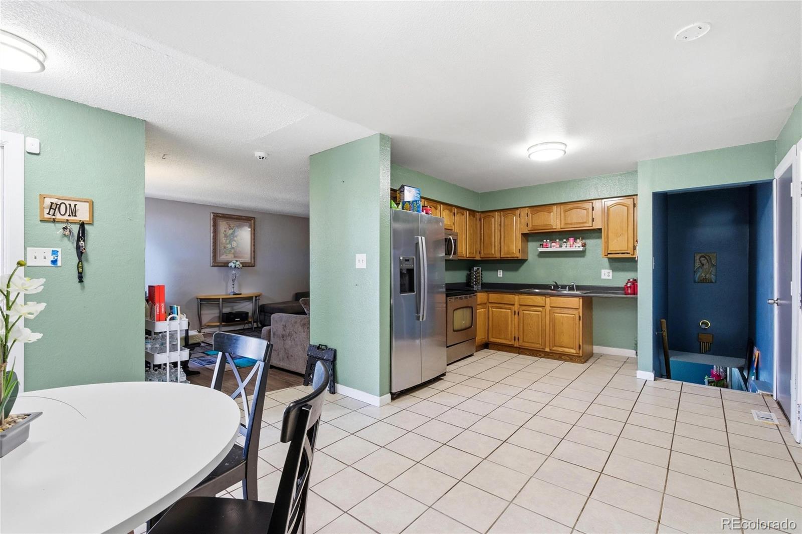 MLS Image #10 for 12234 e berkeley place,denver, Colorado