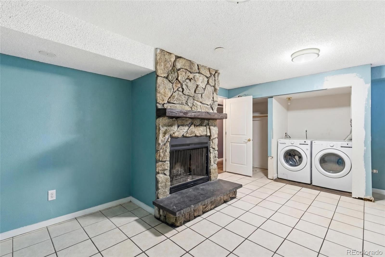MLS Image #22 for 12234 e berkeley place,denver, Colorado