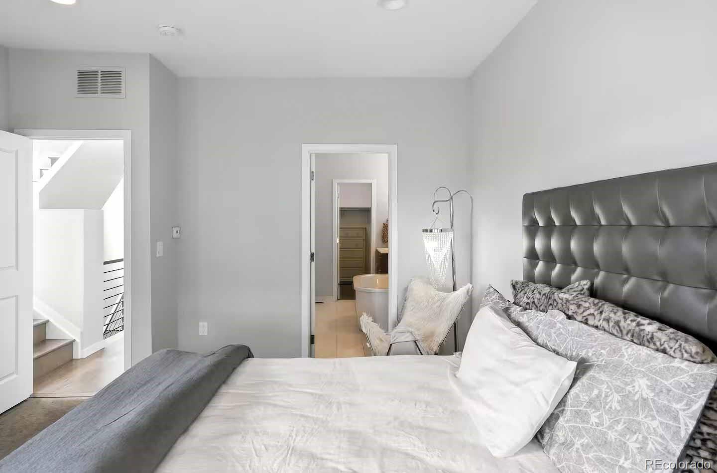 MLS Image #23 for 2622 w 24th avenue 14,denver, Colorado