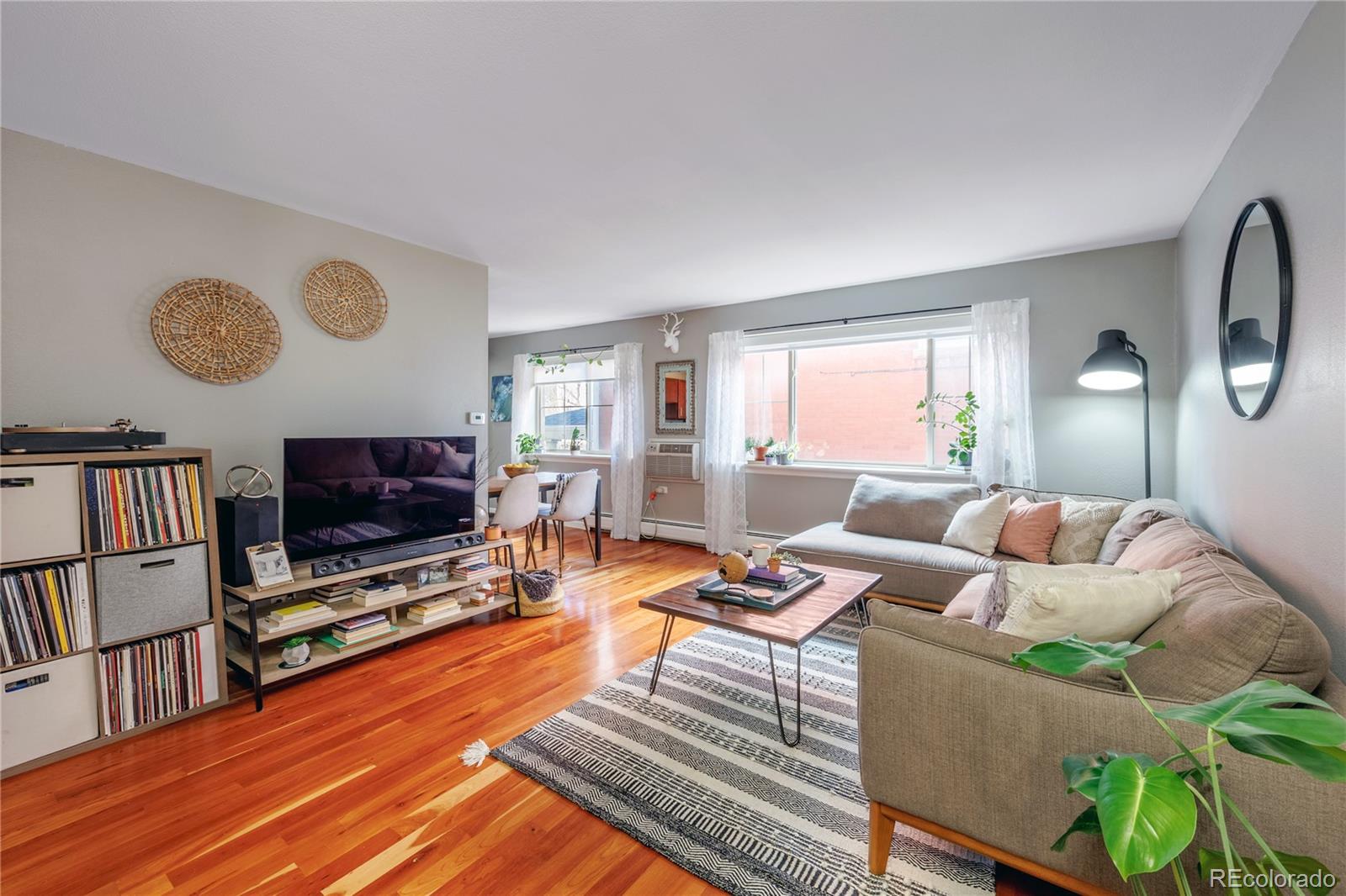 MLS Image #2 for 1332 n williams street,denver, Colorado
