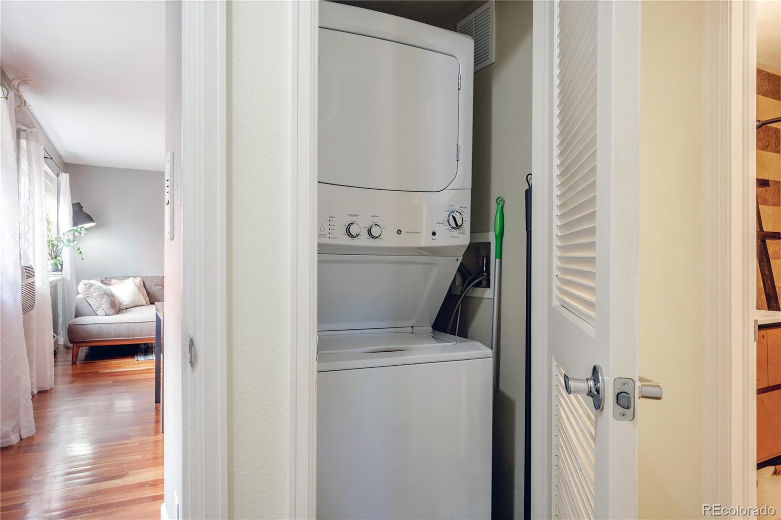 MLS Image #8 for 1332 n williams street,denver, Colorado