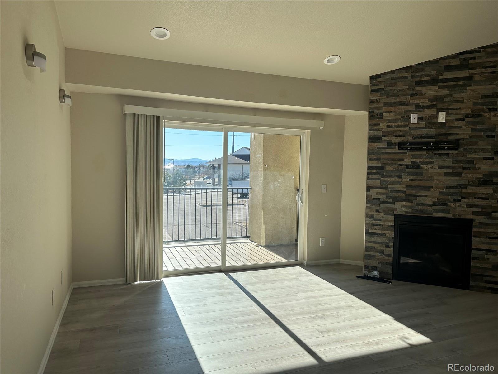 MLS Image #3 for 875 e 78th avenue 21,denver, Colorado