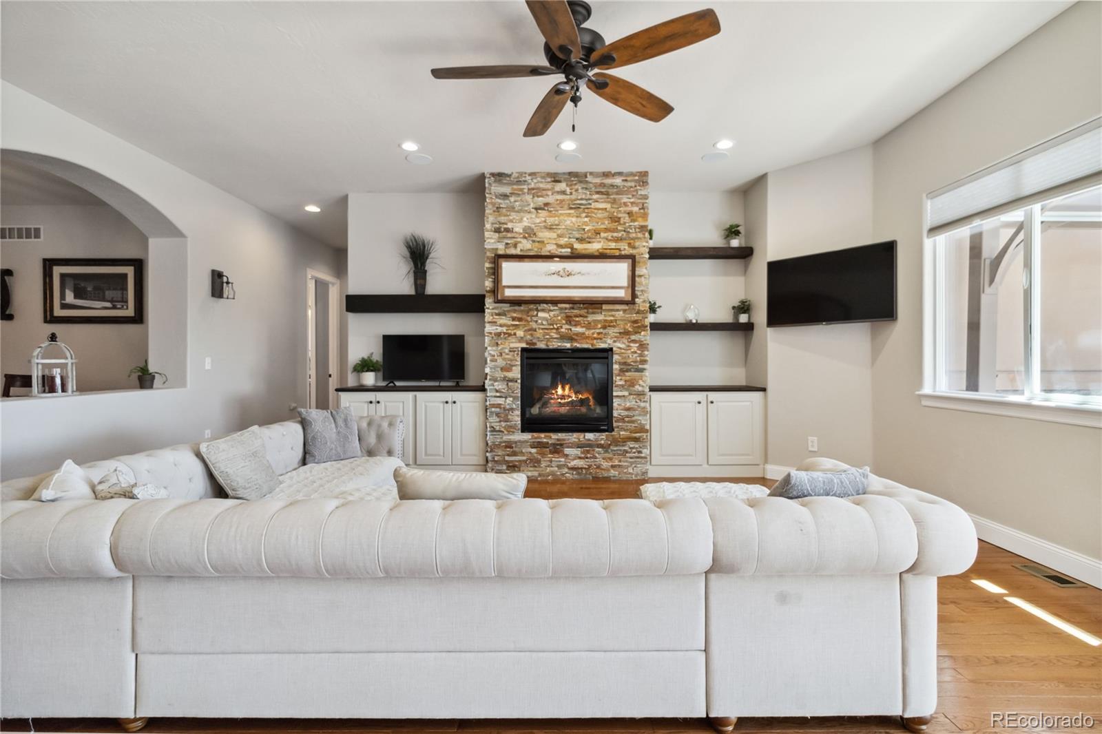 MLS Image #3 for 11571  chambers drive,commerce city, Colorado