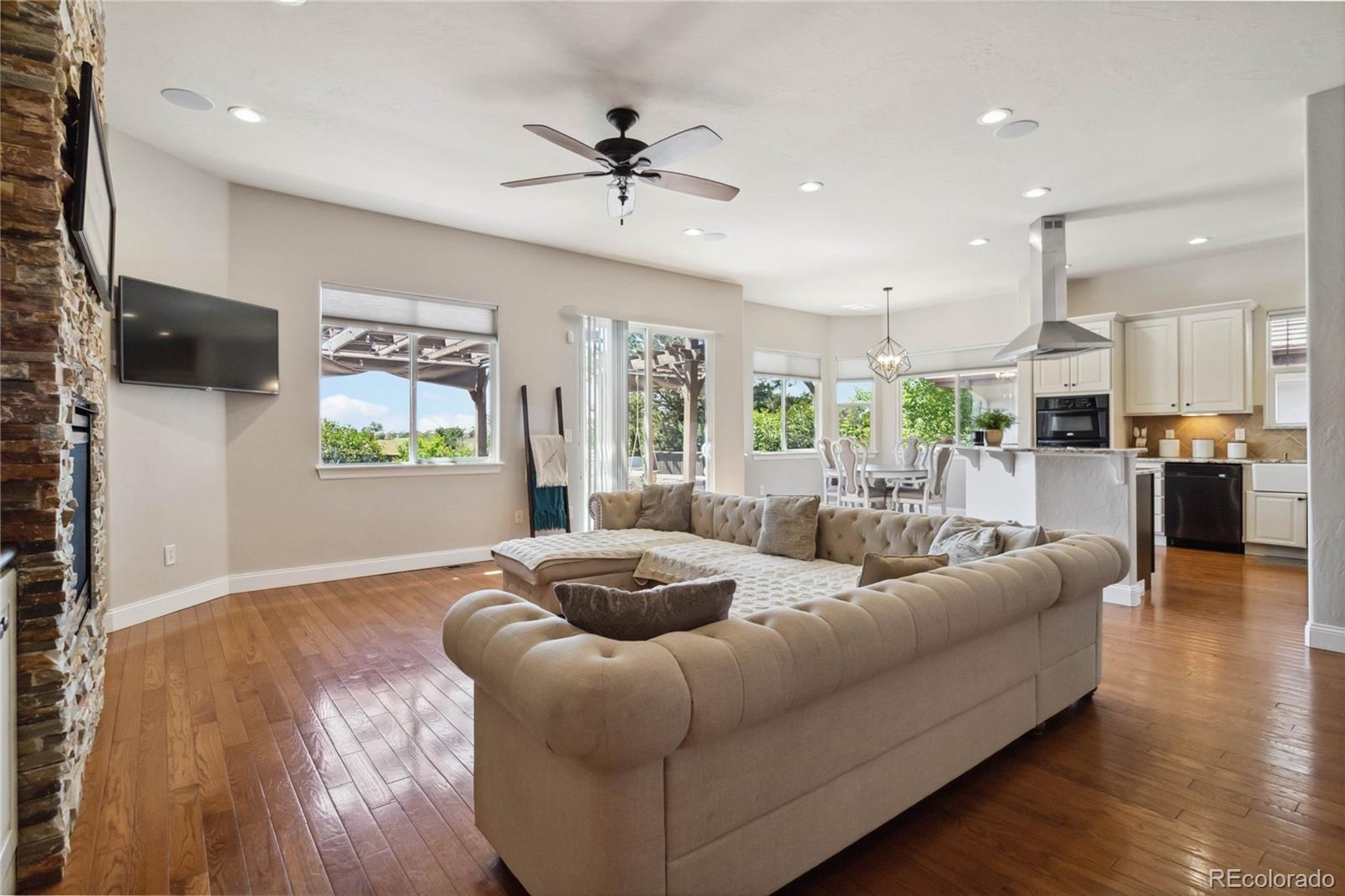 MLS Image #4 for 11571  chambers drive,commerce city, Colorado