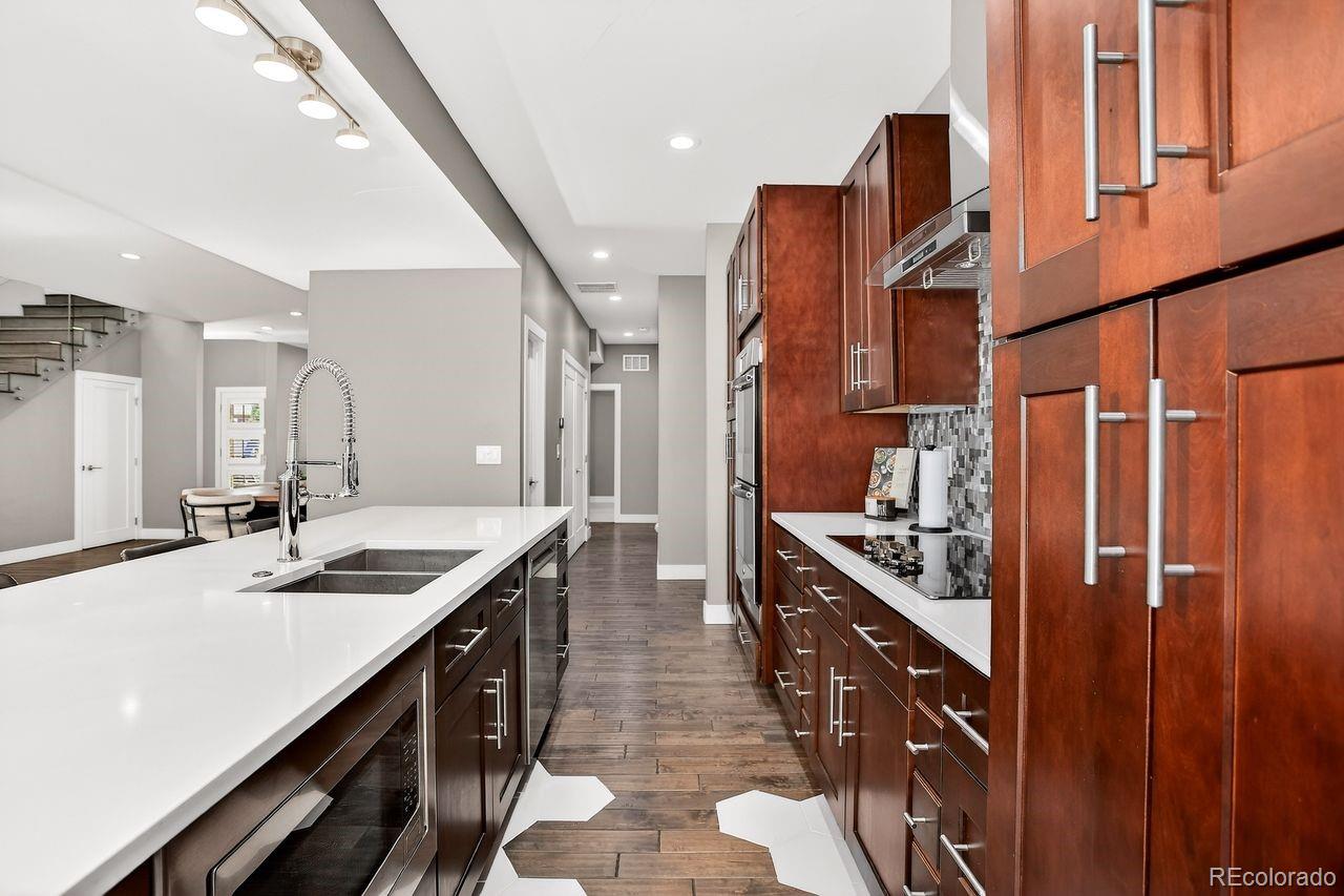 MLS Image #18 for 2624 s race street,denver, Colorado