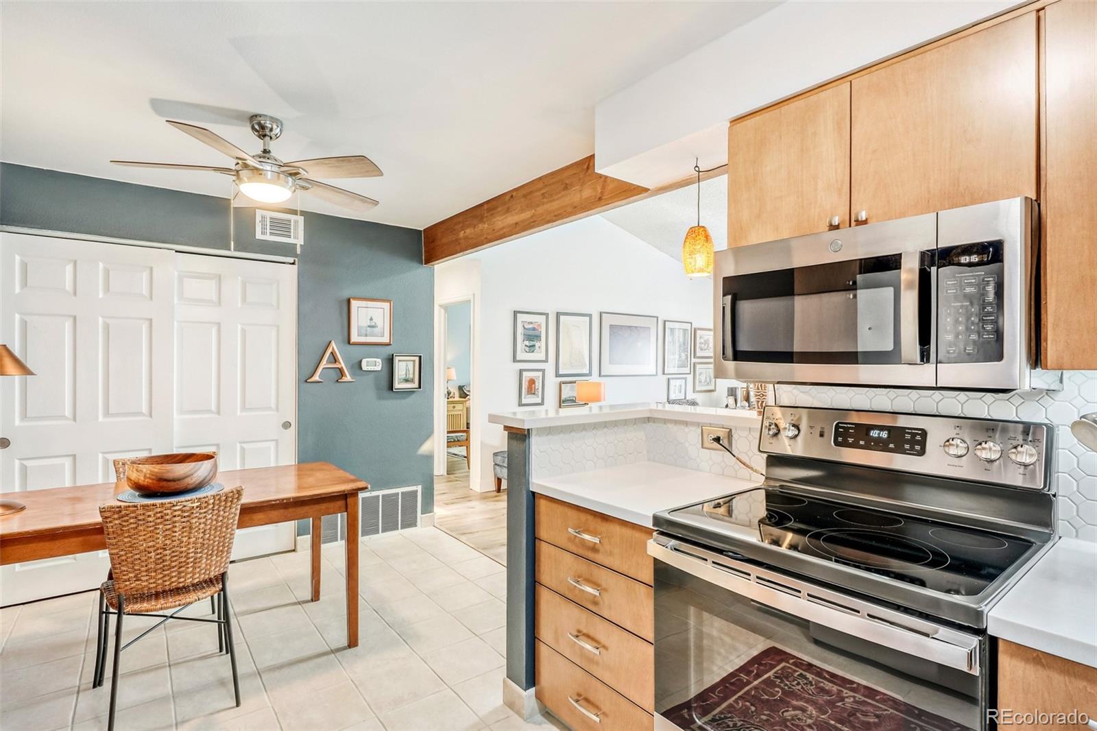MLS Image #6 for 3322 s ammons street,lakewood, Colorado